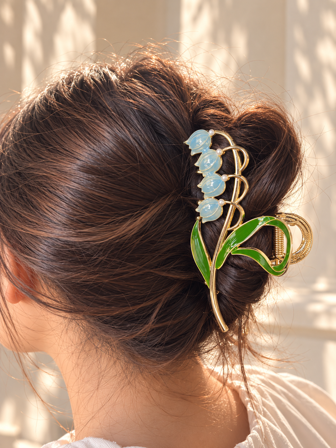 Blooming Lily Hair Clip